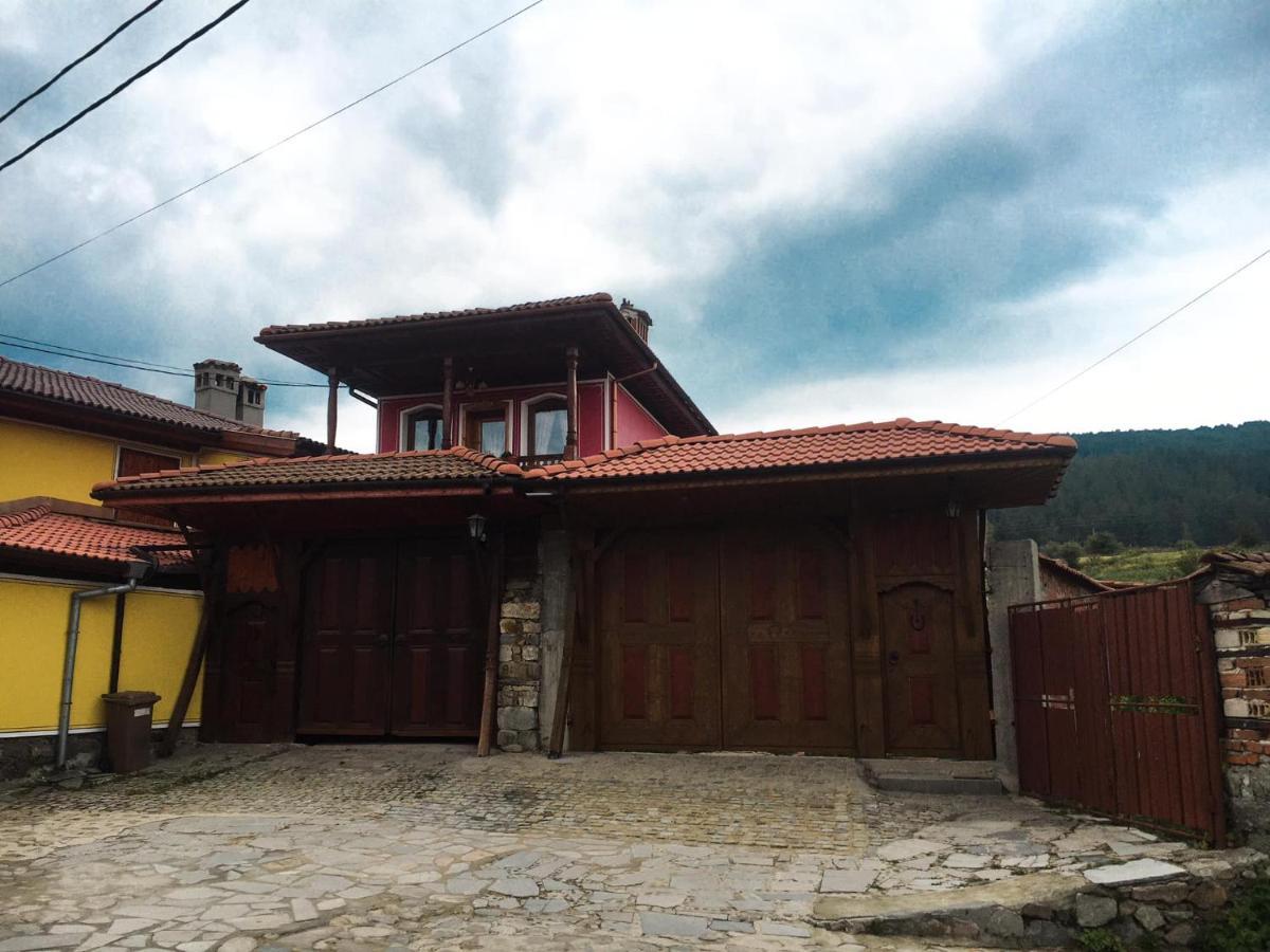 Стаи За Гости Бащино Огнище Koprivchtitsa Extérieur photo